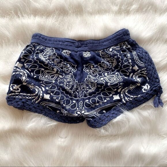 Flowers by Zoe Bandana Print Shorts (S) - Picture 5 of 5